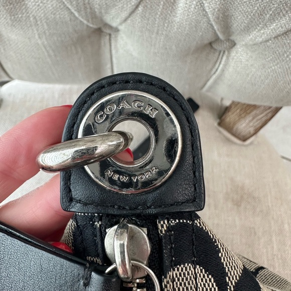 Coach tote-‼️SOLD‼️ - Picture 5 of 6